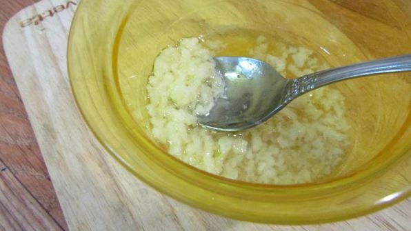 скумбрия, фаршированная стручковой фасолью