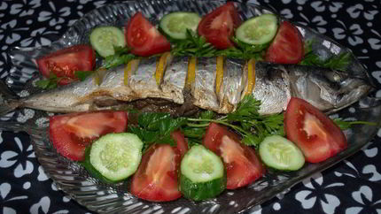 Скумбрия, запеченная с грибами
