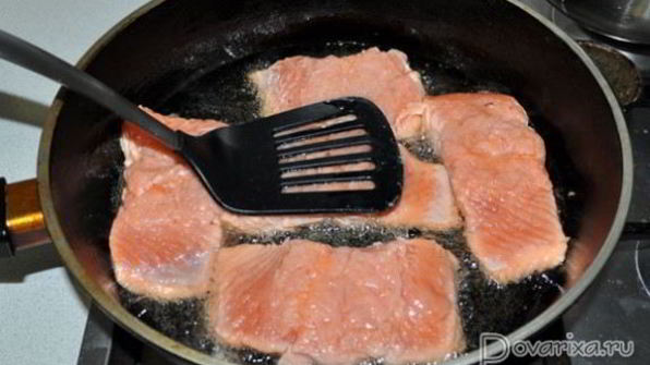 сочное жареное филе кеты