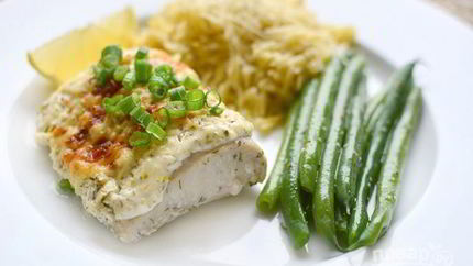 Треска под сметанным соусом в духовке