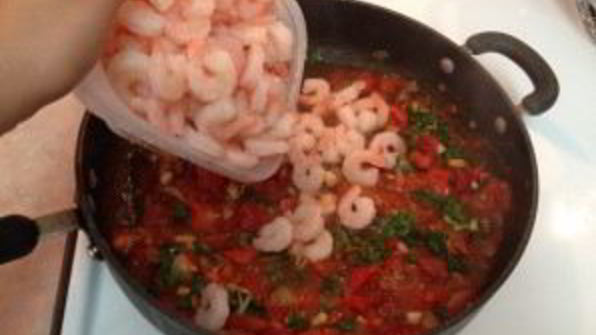 тушеные креветки