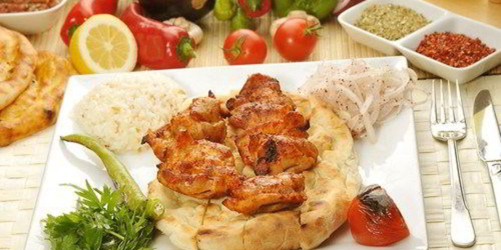 Рецепт куриных шашлыков со сметанно-горчичным соусом