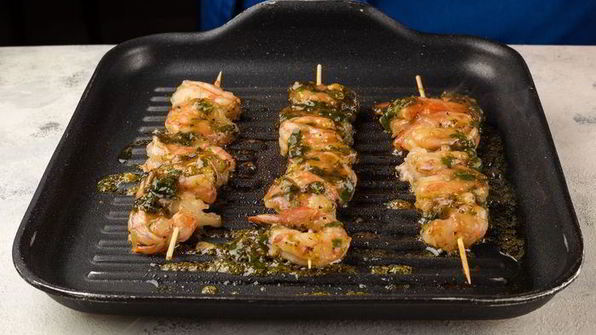шашлычки из креветок в апельсиновом маринаде