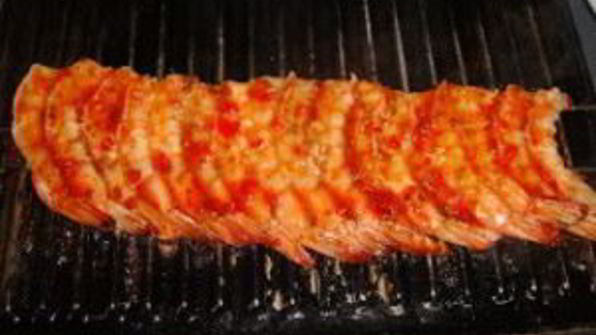 шашлык из креветок на шпажках