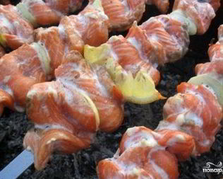 Шашлык из речной рыбы