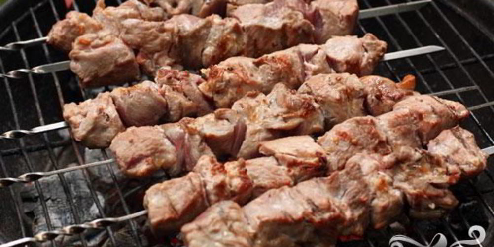 Рецепт шашлыка из свинины с помидорами