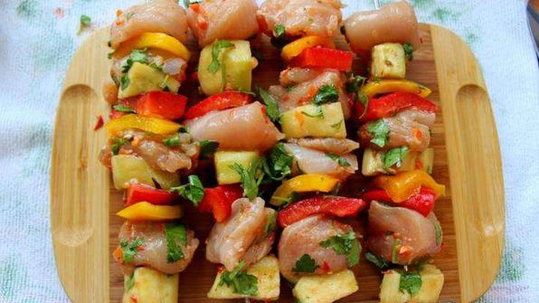 шашлык куриный с овощами
