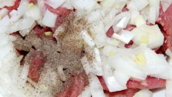 шашлык на сковороде из говядины