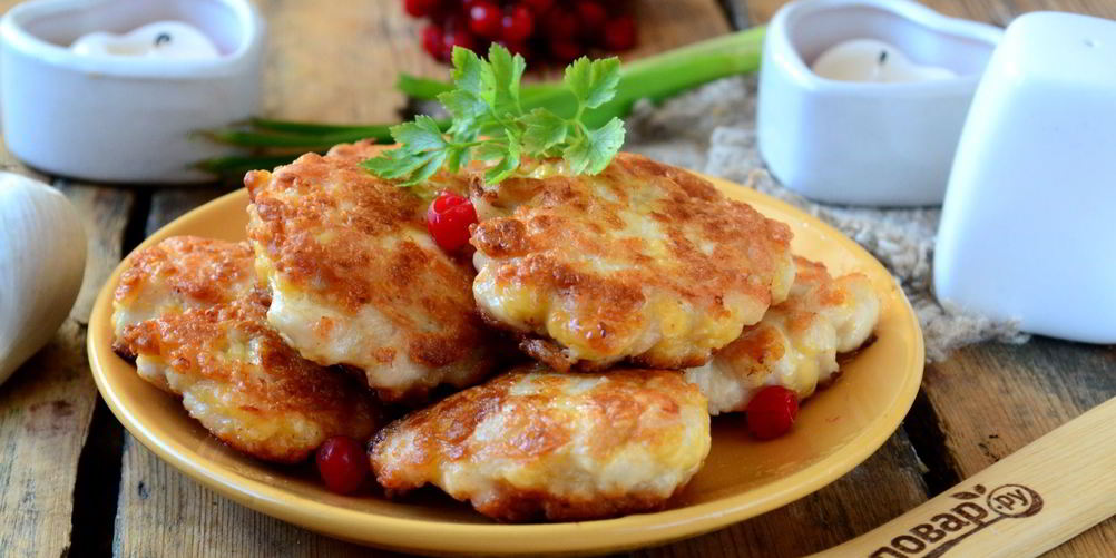 Рецепт рубленых шницелей из курицы с сыром