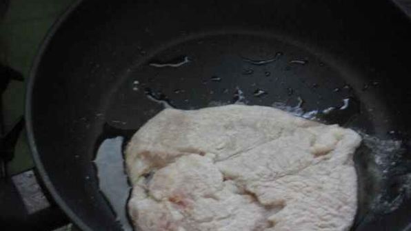 шницели куриные и печень с салатом