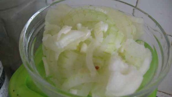 шницели куриные и печень с салатом