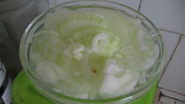 шницели куриные и печень с салатом