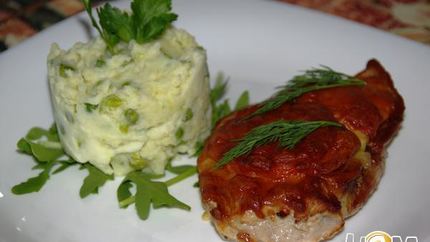 Запеченный свиной шницель