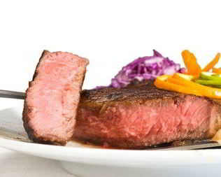 Говяжьи стейки в цитрусовом маринаде на гриле