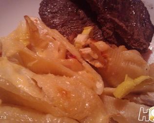 Конкильони под сыром и стейк