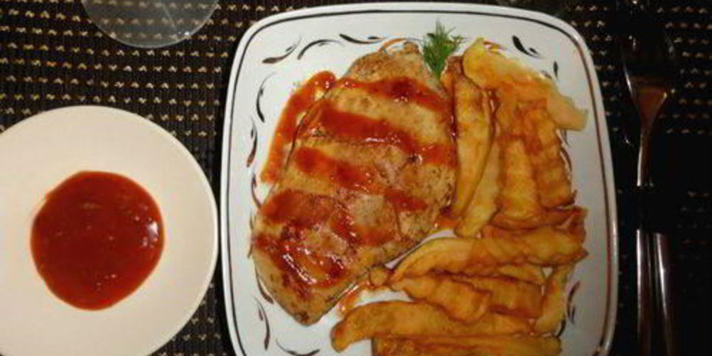 Рецепт стейка гриль с картофелем и соусом barbecue