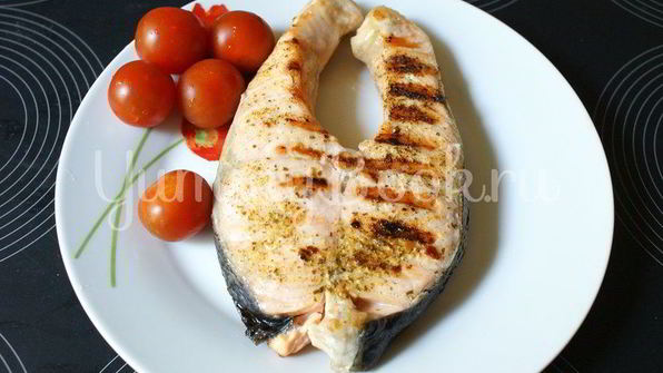 стейк из семги на гриле