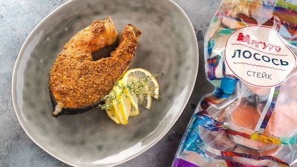стейк лосося в медово-имбирном маринаде
