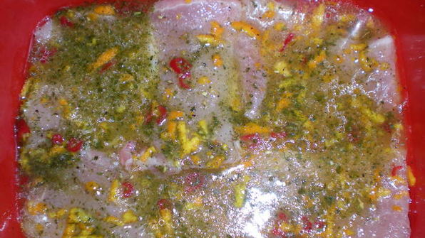 стейк по-карибски в маринаде с апельсинами и чили