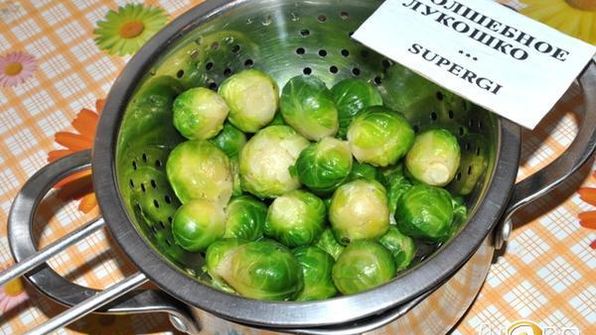 стейк с брюссельской капустой и сельдереем