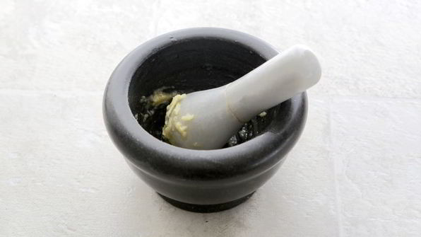 стейк с перцем и каперсами