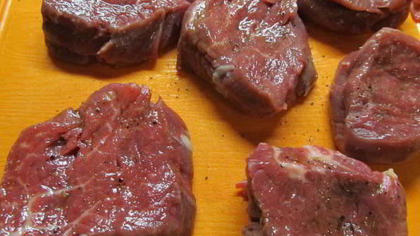 стейк с винным маслом