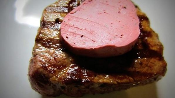 стейк с винным маслом