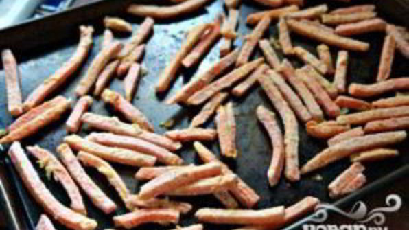 стейк со сладким картофелем и соусом из петрушки