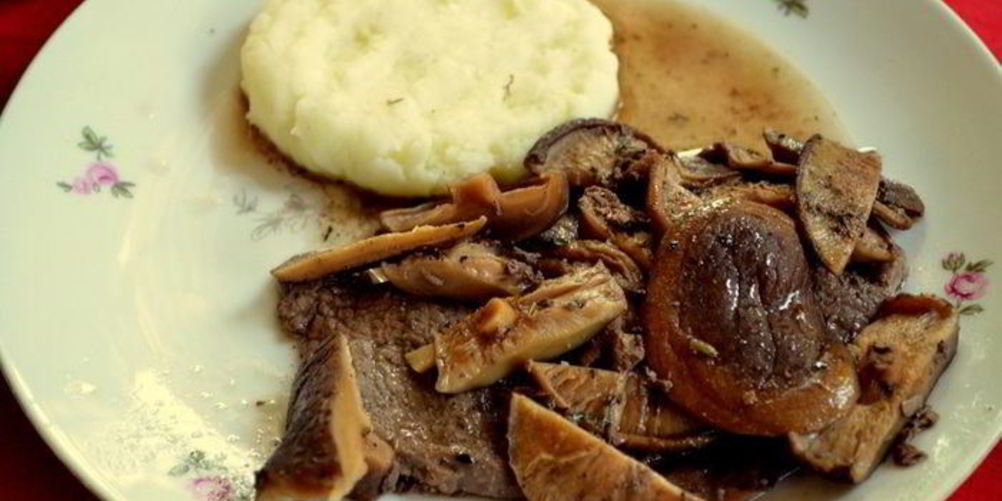 Рецепт стейка в соусе из грибов шиитаке