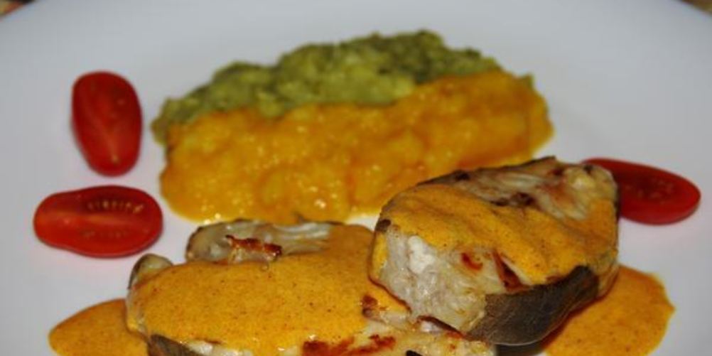 Рецепт стейков-гриля из зубатки под сливочным соусом