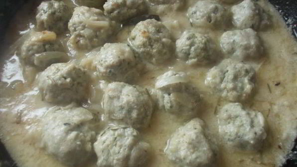 куриные тефтели со шпинатом и творогом