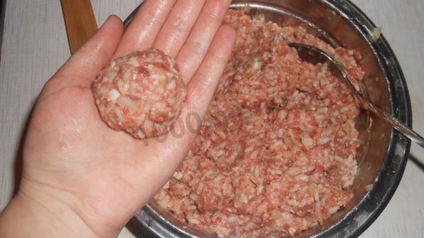 мясные тефтели с рисом с подливкой