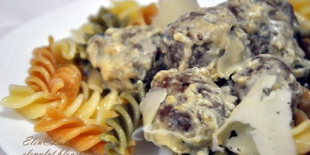 Рецепт шведских тефтелек в сливочном соусе с грибами