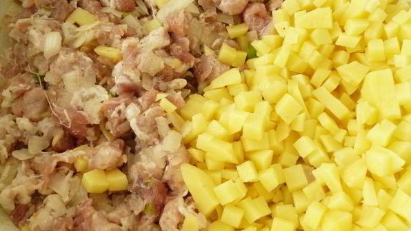 тефтели из рубленого мяса с картофелем