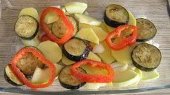 тефтели по-гречески с запеченными овощами