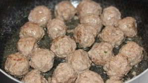 тефтели под томатным соусом