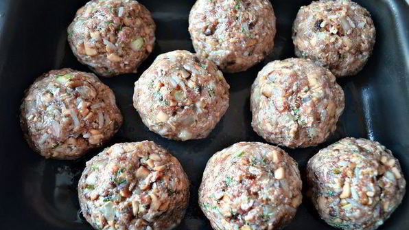 тефтели с грибами в томатном соусе