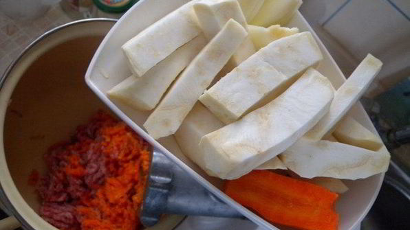 тефтели с рисом и сельдереем