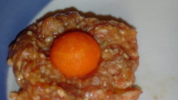 тефтели с сюрпризом, запеченные с баклажанами и грибами