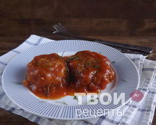 Тефтели, тушенные в томатном соусе