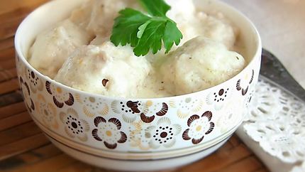 Тефтели в молочном соусе