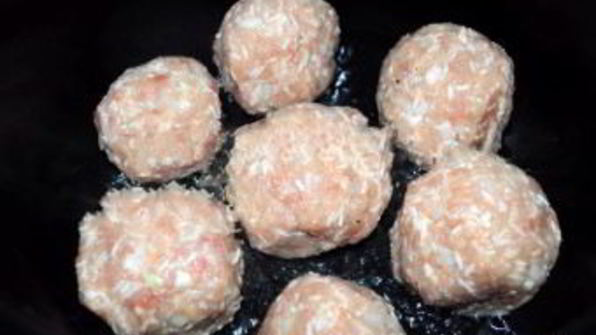 тефтели в мультиварке с подливкой