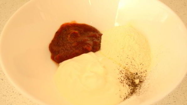 тефтели в сметанно томатном соусе на сковороде