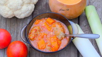 Тефтели в соусе с тыквой