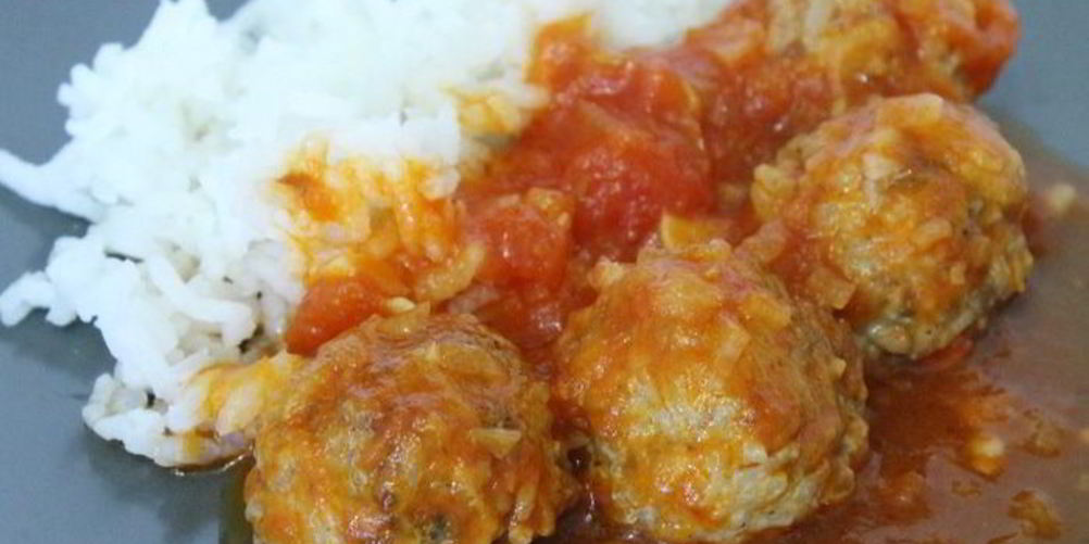 Рецепт тефтелей в томатно-винном соусе