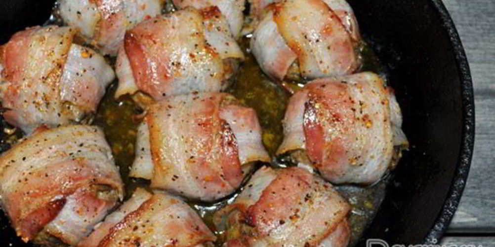 Рецепт запеченных тефтелей в беконе