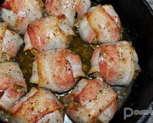 Запеченные тефтели в беконе