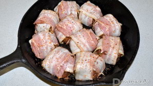 запеченные тефтели в беконе