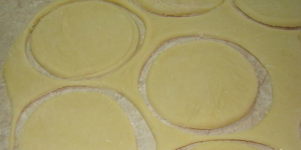 Рецепт теста для вареников с капустой