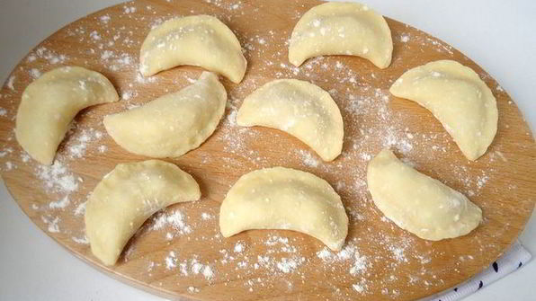 вареники творожные с ванильно-тимьяновым соусом